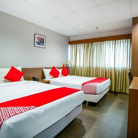 Oyo 106 Beach Hotel Singapura Exterior foto
