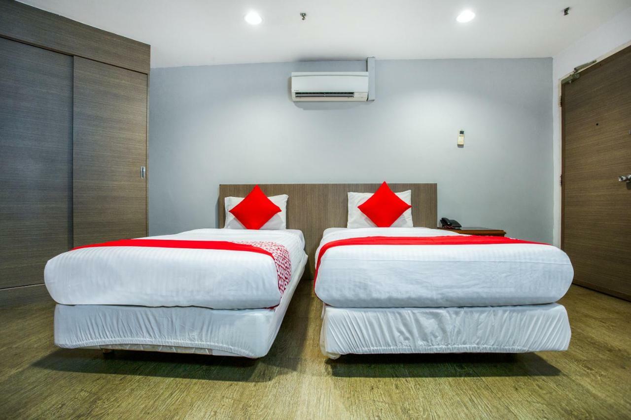Oyo 106 Beach Hotel Singapura Exterior foto